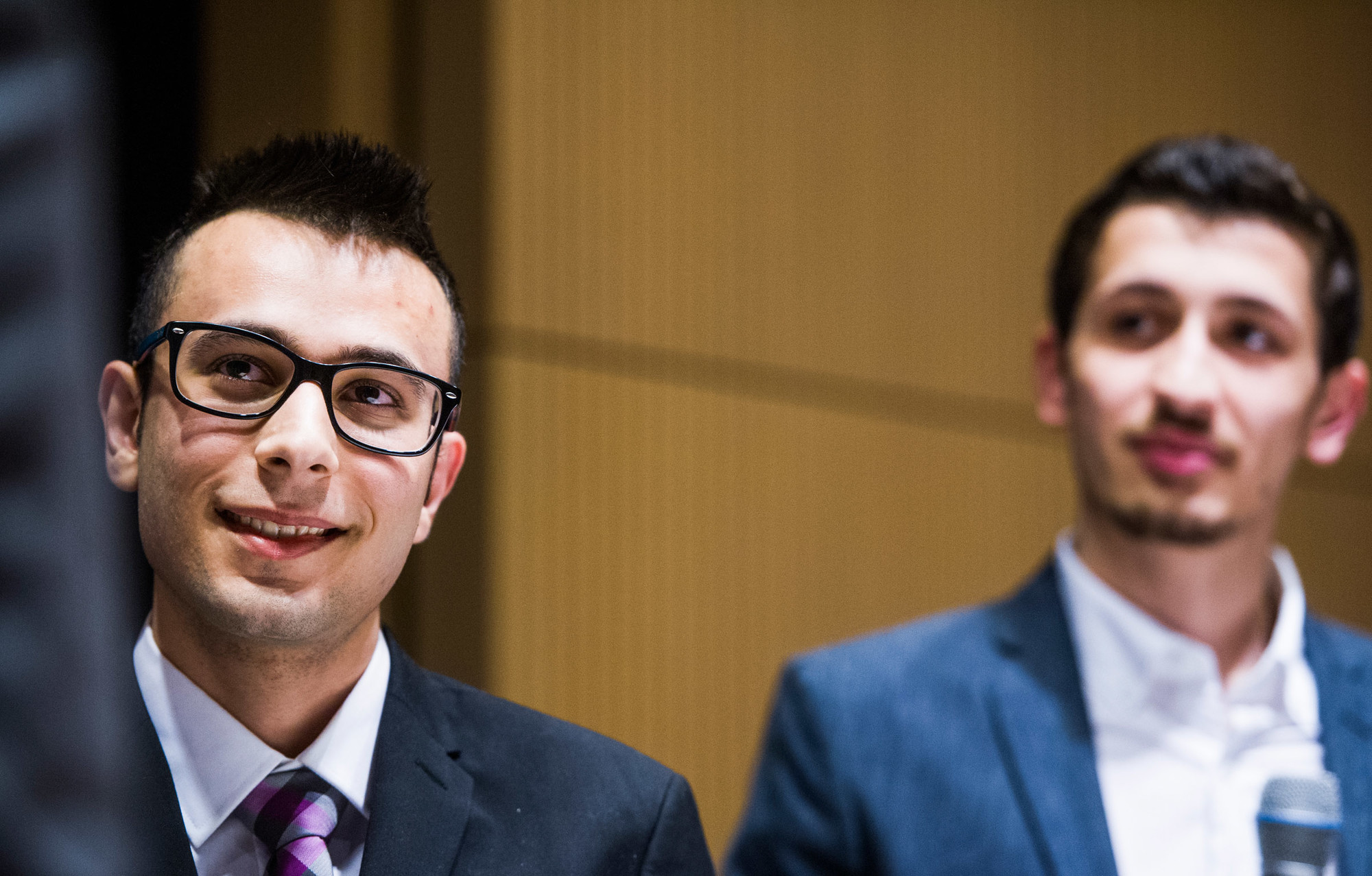 V.l.n.r.: Muhannad Darraj und Taher Hendawi, Informatikstudenten aus Syrien und Stipendiaten der Deutschen Universitätsstiftung.
Abdruck honorarfrei – Beleg erbeten