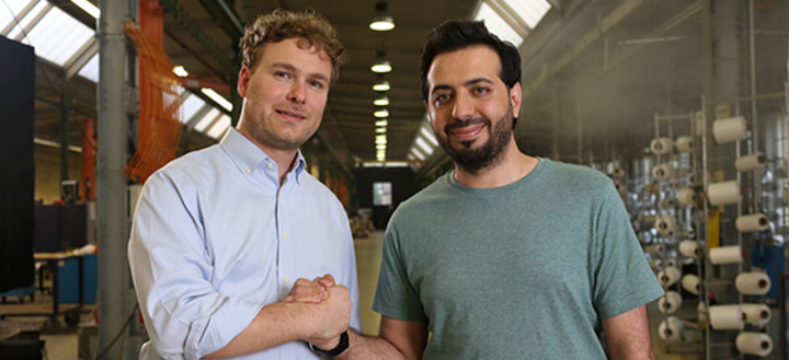 Textilingenieur Qutaiba J. bringt bei Terrot sein Wissen aus Syrien ein
