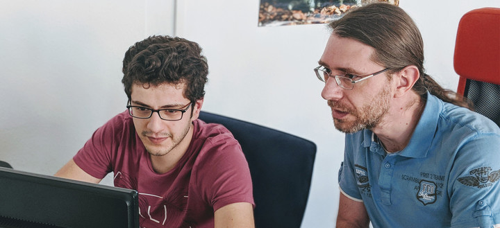 Alamin B. überzeugt bei FESforward mit Persönlichkeit und betrieblichen Leistungen